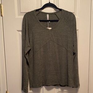 Bettysays Olive Green Women's Long Sleeve Top…size XL